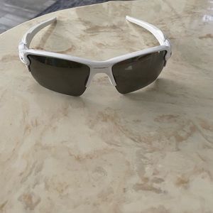 Never worn Oakley flak sunglasses